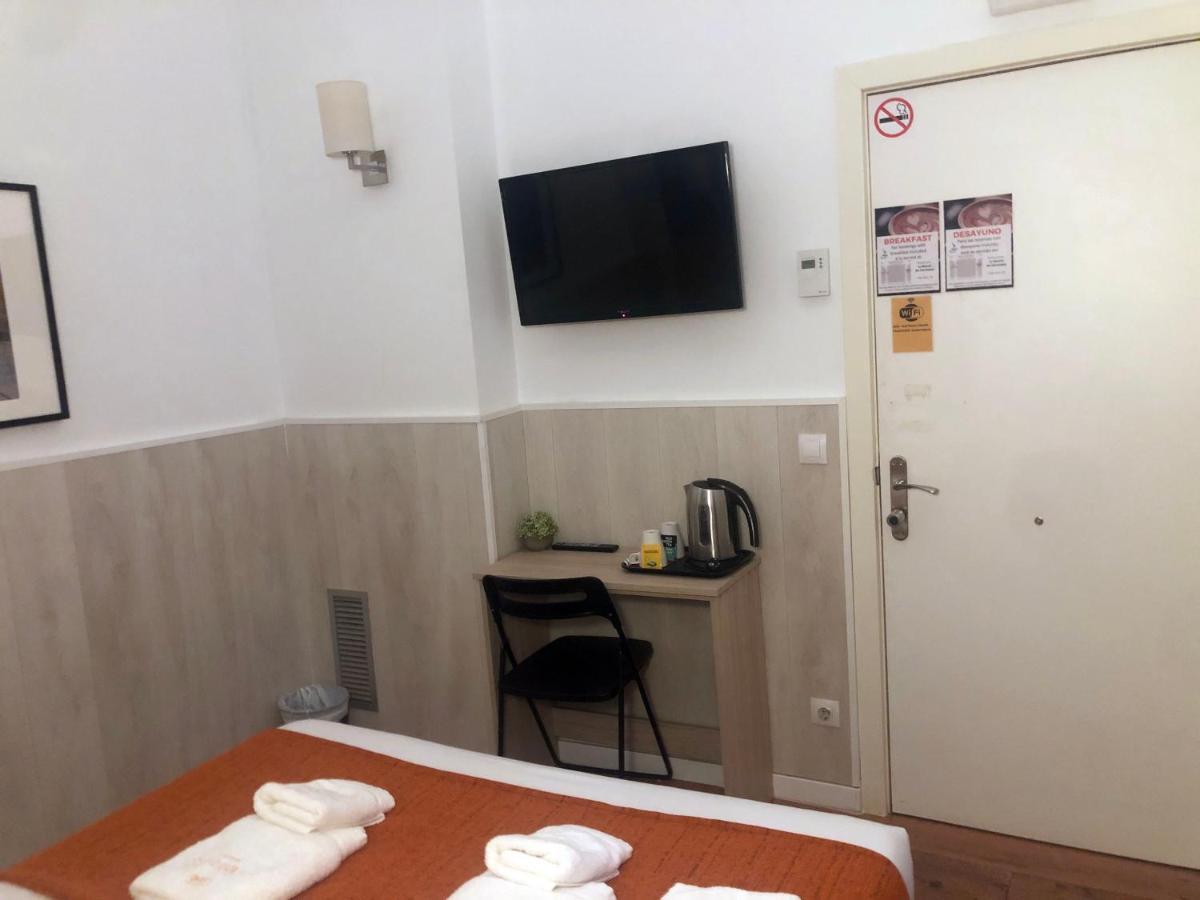 Hostal Live Natura Barcelona (Adults Only) מראה חיצוני תמונה