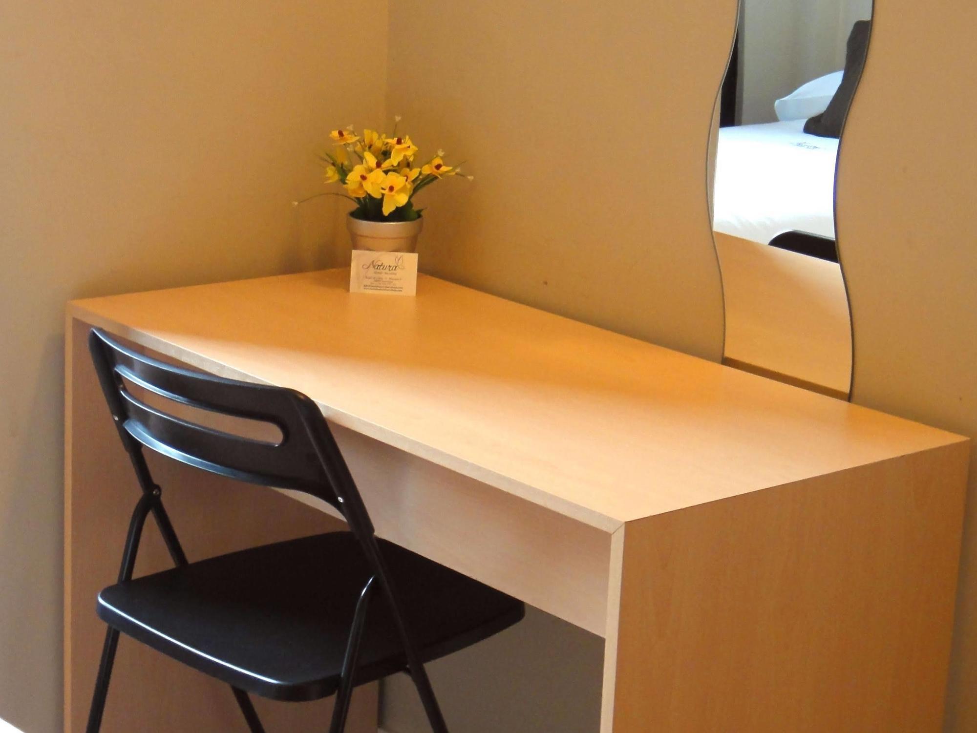 Hostal Live Natura Barcelona (Adults Only) מראה חיצוני תמונה
